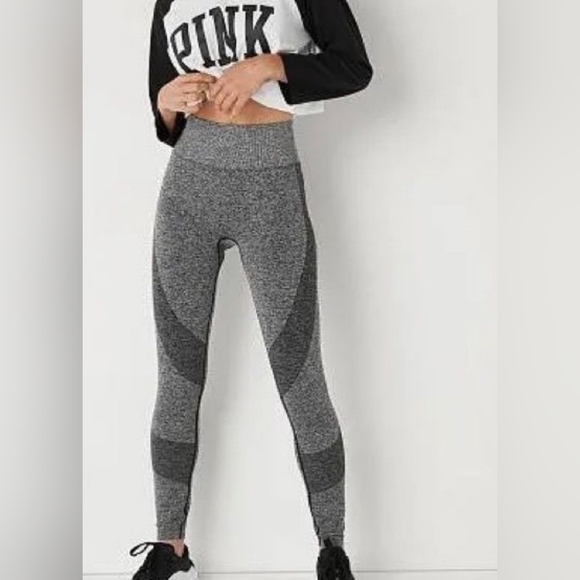 PINK Victoria's Secret Pants - PINK Victoria's Secret Charcoal Leggings